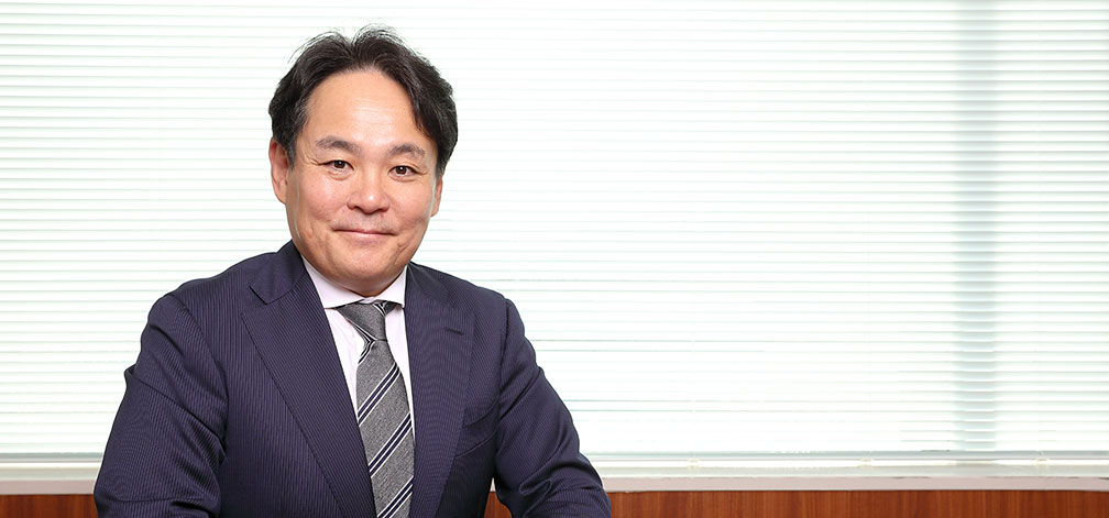 トップインタビュー私たち東京一番フーズは常に「本物志向」を貫き、 海外を視野に入れた6次産業化によって、 お客様の喜びや満足感を追求し続けてまいります。